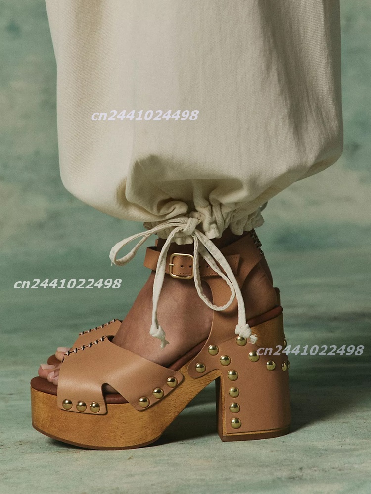Sandal Wanita dengan Hak Kayu  - Geta Wooden Sandal ulasan dan harga