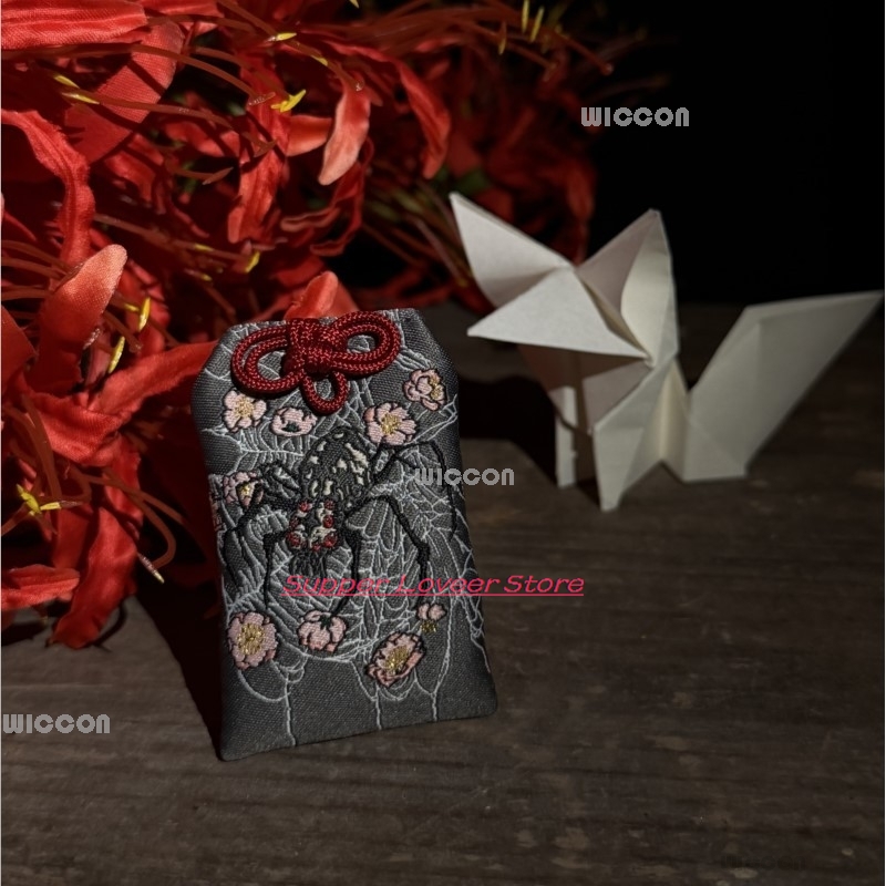 Aksesoris Amulet Buatan Pengge - Japanese Fan ulasan dan harga